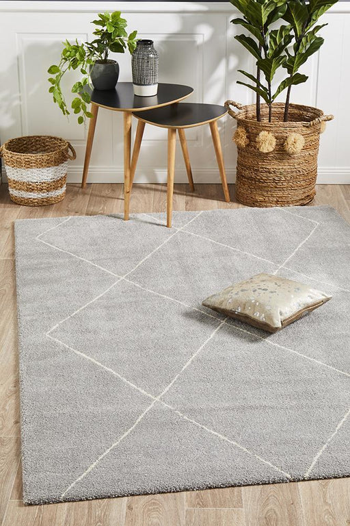 Battice Silver Diamond Geometric Contemporary Rug, Rugs, Ozark Home 