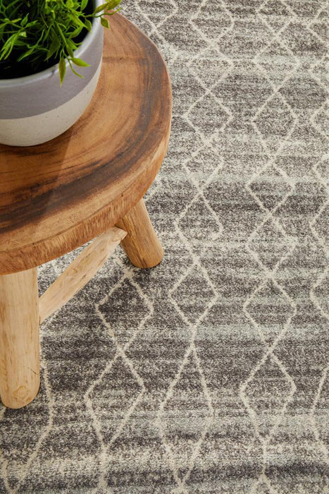 Ellora Silver Faded Transitional Aztec Contemporary Runner Rug, Rugs, Ozark Home 