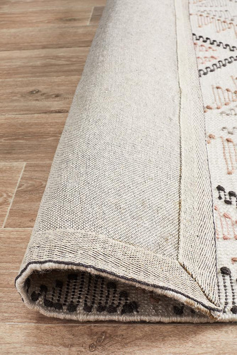 Halol Peach Bohemian Diamond Contemporary Rug, Rugs, Ozark Home 