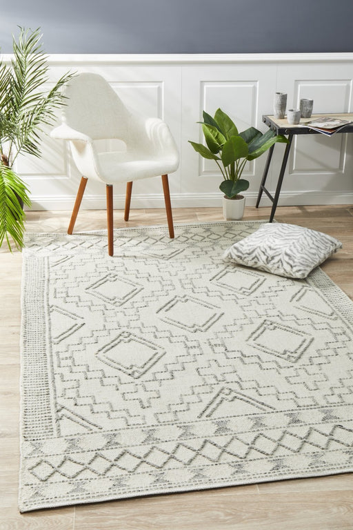 Halol Ivory Bohemian Geometric Shape Contemporary Wool Rug, Rugs, Ozark Home 