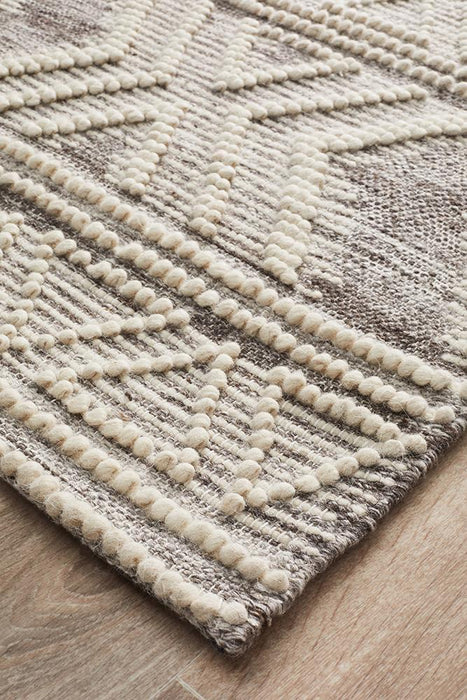 Halol Natural Bohemian Aztec Contemporary Wool Rug, Rugs, Ozark Home 