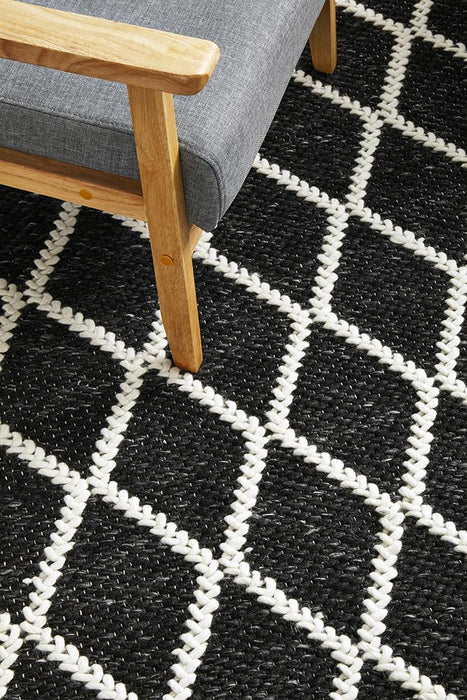 Hampi Black & White Diamond Lattice Wool Contemporary Rug, Rugs, Ozark Home 