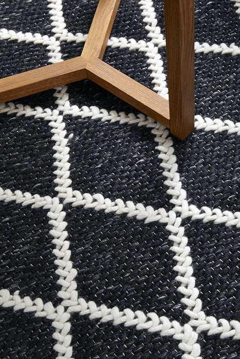 Hampi Black & White Diamond Lattice Wool Contemporary Rug, Rugs, Ozark Home 