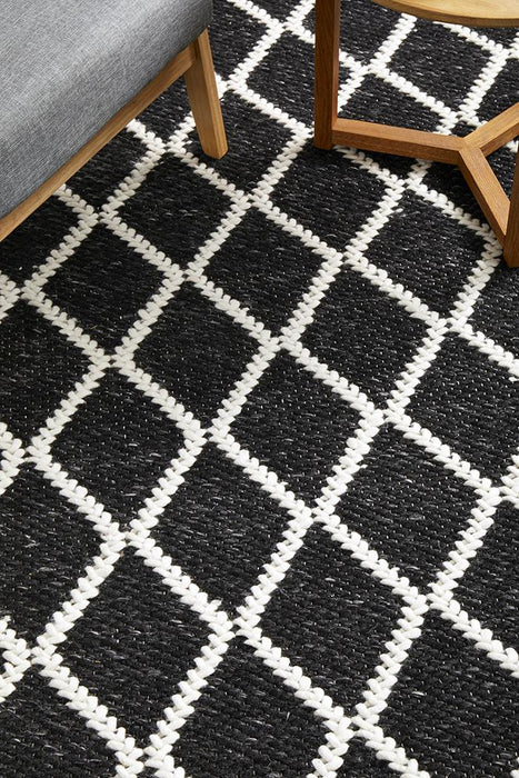 Hampi Black & White Diamond Lattice Wool Contemporary Rug, Rugs, Ozark Home 