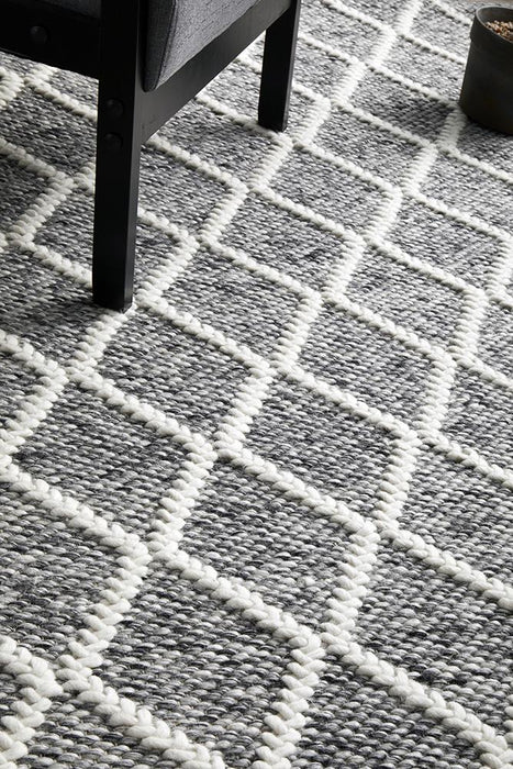 Hampi Grey & White Diamond Lattice Wool Contemporary Rug, Rugs, Ozark Home 