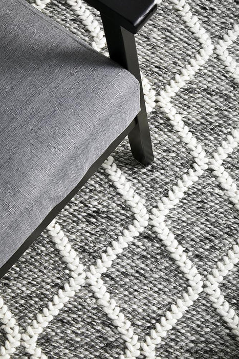 Hampi Grey & White Diamond Lattice Wool Contemporary Rug, Rugs, Ozark Home 