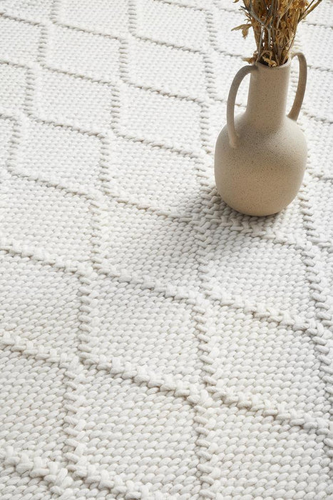 Hampi White Diamond Lattice Wool Contemporary Rug, Rugs, Ozark Home 