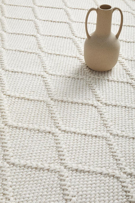 Hampi White Diamond Lattice Wool Contemporary Rug, Rugs, Ozark Home 