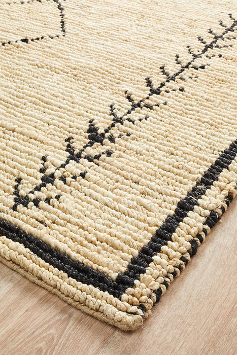 Korba Ivory & Black Tribal Pattern Handwoven Jute Rug, Rugs, Ozark Home 