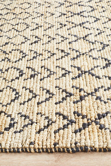 Korba Ivory & Black Tribal Arrow Pattern Handwoven Jute Rug, Rugs, Ozark Home 