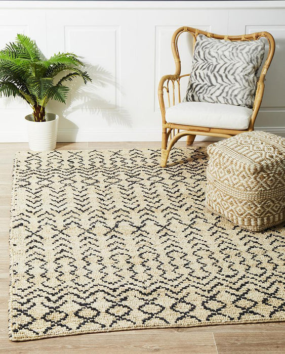 Korba Ivory & Black Tribal Arrow Pattern Handwoven Jute Rug, Rugs, Ozark Home 