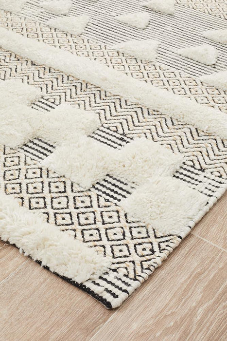 Madurai Ivory Hand Tufted Shape Flatwoven Contemporary Rug, Rugs, Ozark Home 