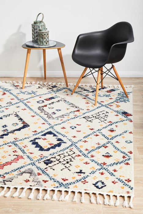 Mersin White Morroccan Diamond Contemporary Rug, Rugs, Ozark Home 