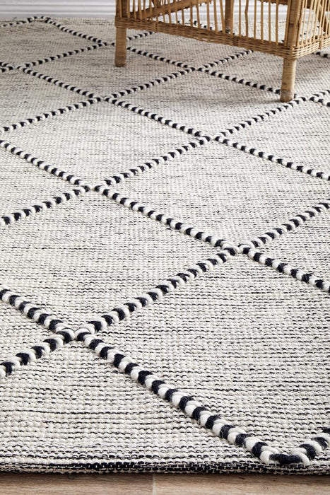 Meerut Grey, Black & White Lattice Pattern Wool Contemporary Rug, Rugs, Ozark Home 