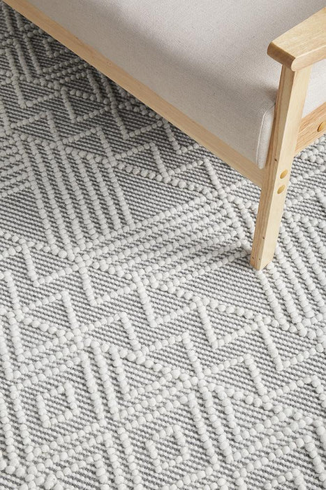 Meerut Grey & White Inverted Triangle Pattern Wool Contemporary Rug, Rugs, Ozark Home 