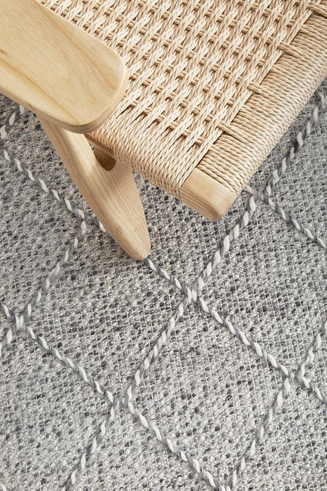 Meerut Grey & White Lattice Pattern Wool Contemporary Rug, Rugs, Ozark Home 