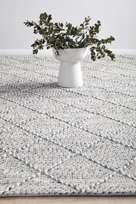 Meerut Grey & White Lattice Pattern Wool Contemporary Rug, Rugs, Ozark Home 