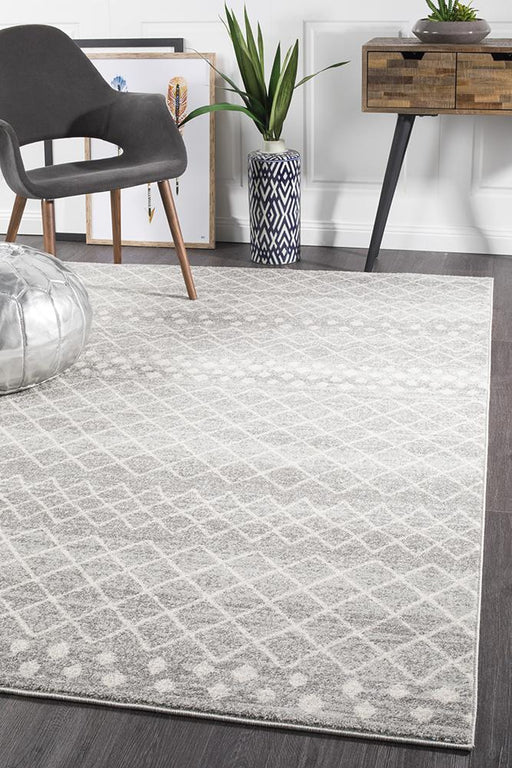 Oren Silver Tribal Trellis Contemporary Rug, Rugs, Ozark Home 