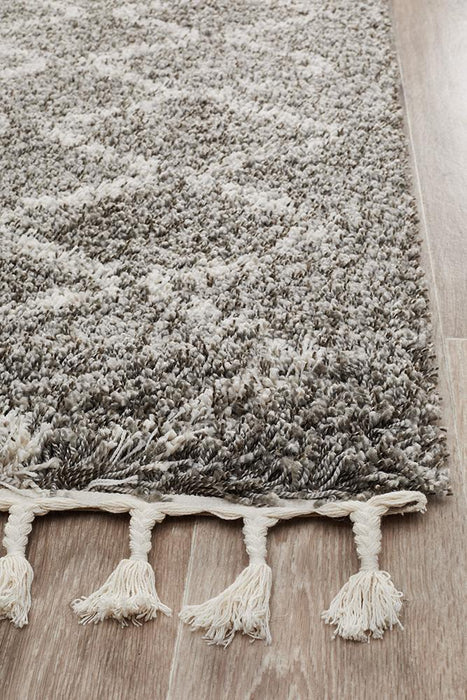 Serik Grey & White Moroccan Zigzag Plush Contemporary Runner Rug, Rugs, Ozark Home 