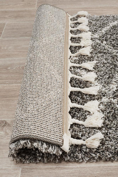 Serik Grey & White Moroccan Zigzag Plush Contemporary Runner Rug, Rugs, Ozark Home 