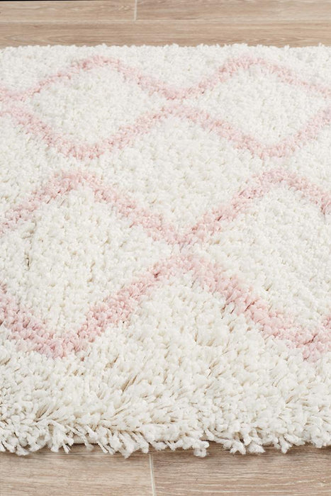 Serik White & Pink Moroccan Zigzag Plush Contemporary Runner Rug, Rugs, Ozark Home 