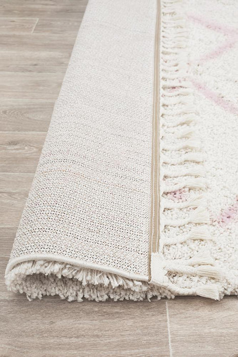 Serik White & Pink Moroccan Zigzag Plush Contemporary Rug, Rugs, Ozark Home 