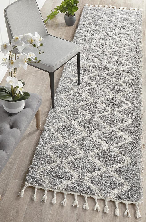 Serik Silver & White Moroccan Zigzag Plush Contemporary Runner Rug, Rugs, Ozark Home 