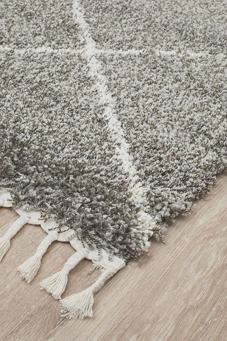 Serik Grey & White Moroccan Diamond Plush Contemporary Rug, Rugs, Ozark Home 