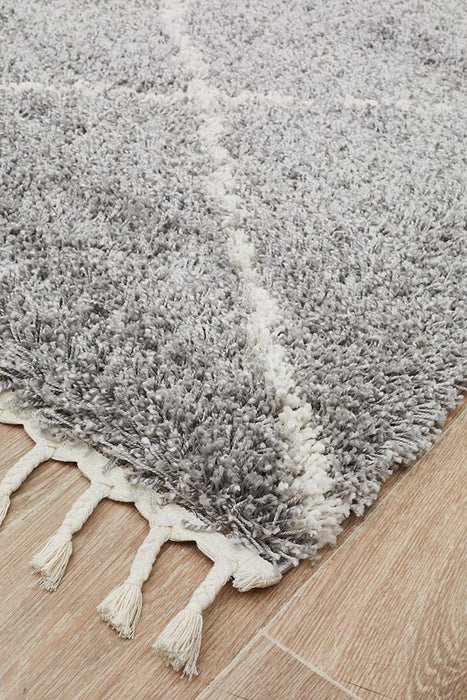 Serik Silver & White Moroccan Diamond Plush Contemporary Rug, Rugs, Ozark Home 