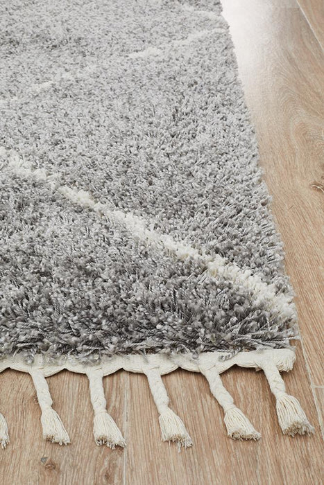 Serik Silver & White Moroccan Diamond Plush Contemporary Rug, Rugs, Ozark Home 