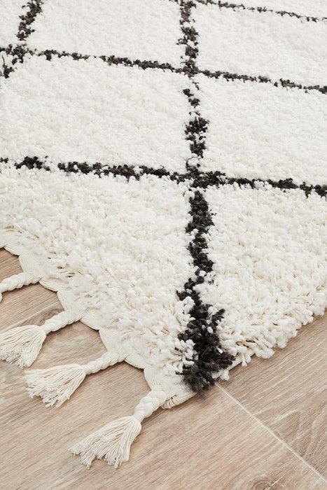 Serik White & Black Moroccan Diamond Plush Contemporary Runner Rug, Rugs, Ozark Home 