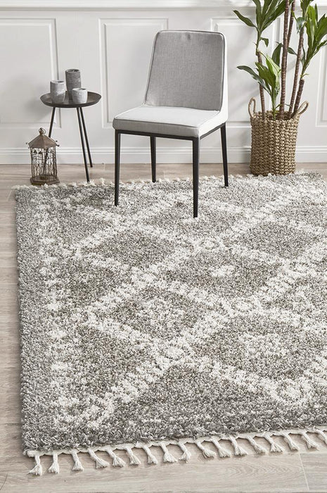 Serik Grey & White Moroccan Diamond Patchwork Plush Contemporary Rug, Rugs, Ozark Home 