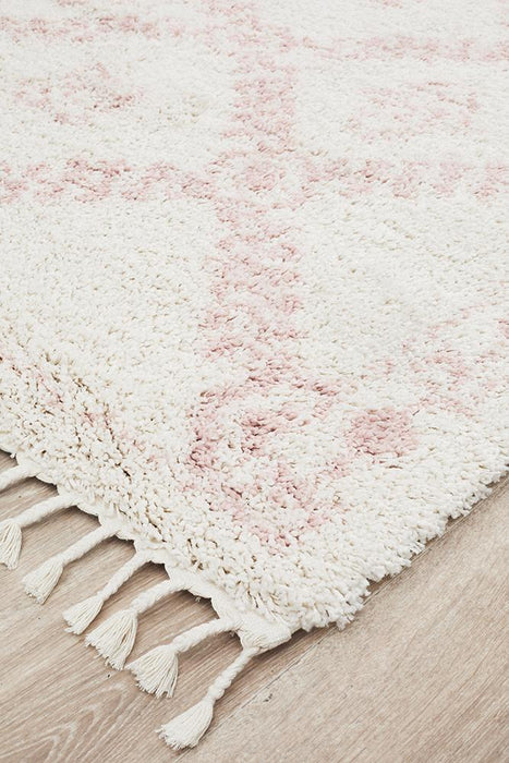 Serik White & Pink Moroccan Diamond Patchwork Plush Contemporary Rug, Rugs, Ozark Home 