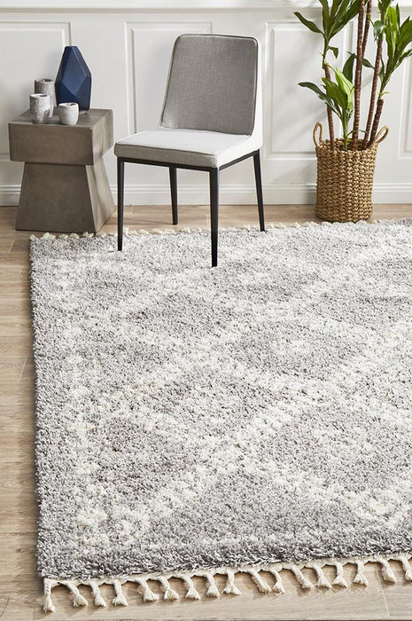 Serik Silver & White Moroccan Diamond Patchwork Plush Contemporary Rug, Rugs, Ozark Home 