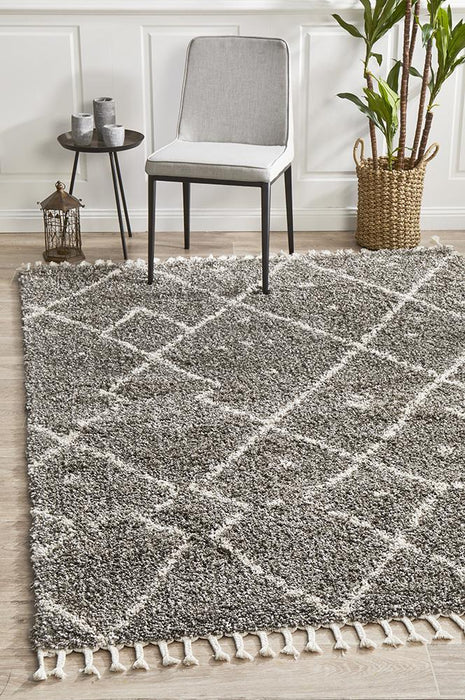 Serik Grey & White Moroccan Abstract Pattern Plush Contemporary Rug, Rugs, Ozark Home 