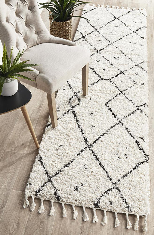 Serik White & Grey Moroccan Abstract Pattern Plush Contemporary Runner Rug, Rugs, Ozark Home 