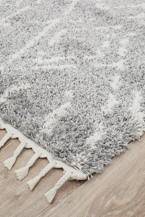 Serik Silver & White Moroccan Abstract Wave Plush Contemporary Rug, Rugs, Ozark Home 