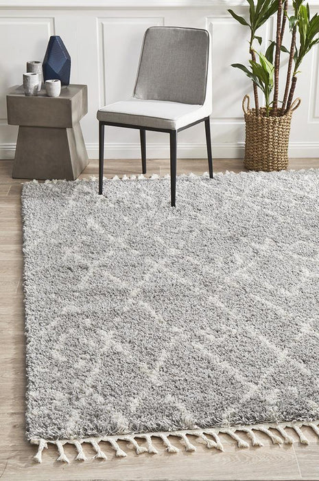 Serik Silver & White Moroccan Abstract Wave Plush Contemporary Rug, Rugs, Ozark Home 