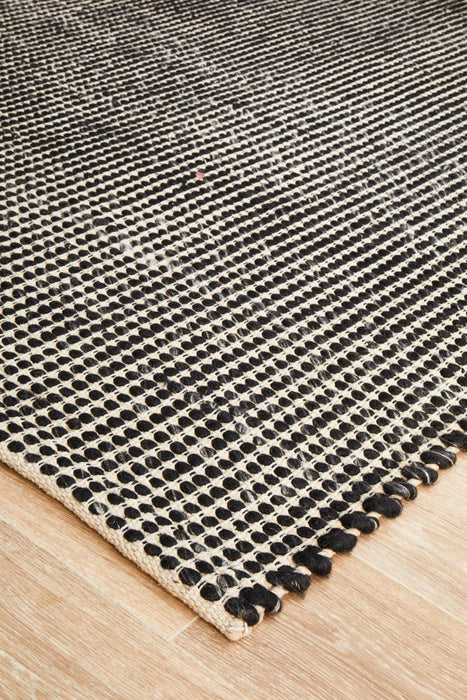 Sadri Black & White Flatwoven Contemporary Rug, Rugs, Ozark Home 