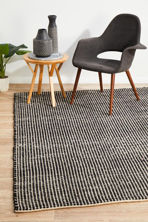 Sadri Black & White Flatwoven Contemporary Rug, Rugs, Ozark Home 