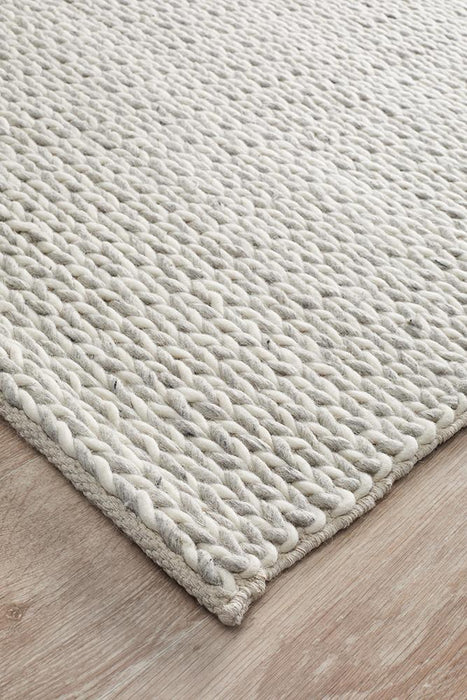 Salvan Grey & White Interlock Handwoven Contemporary Rug, Rugs, Ozark Home 