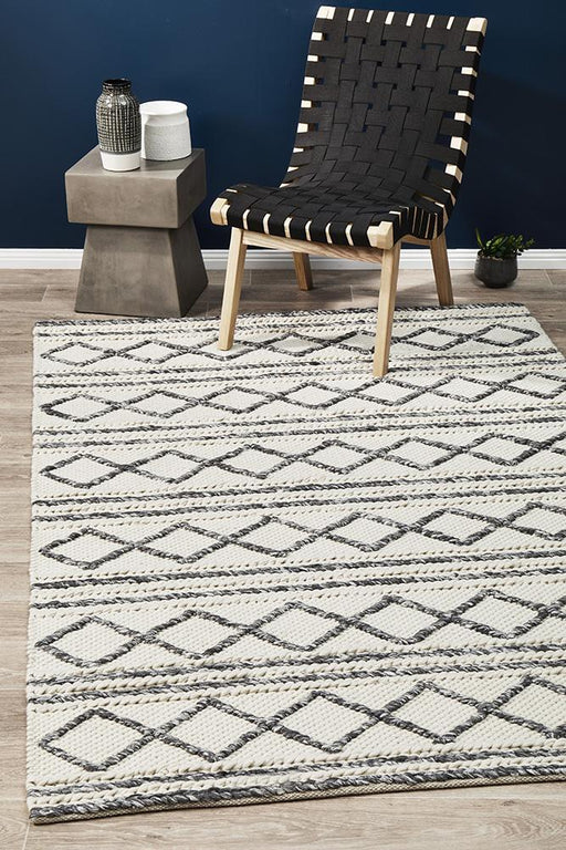 Salvan White & Grey Interlocking Diamond Pattern Handwoven Contemporary Rug, Rugs, Ozark Home 