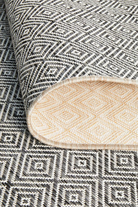 Tildonk Grey Chevron Indoor/Outdoor Contemporary Rug, Rugs, Ozark Home 