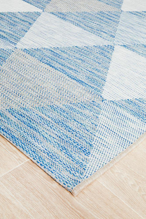 Tildonk Blue Inverted Triangle Indoor/Outdoor Contemporary Rug, Rugs, Ozark Home 