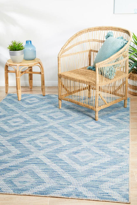 Tildonk Blue Diamond Triangle Indoor/Outdoor Contemporary Rug, Rugs, Ozark Home 