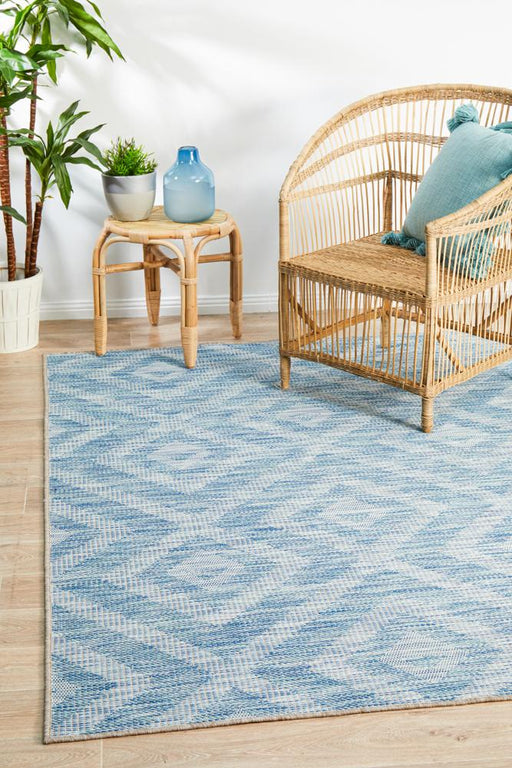 Tildonk Blue Diamond Triangle Indoor/Outdoor Contemporary Rug, Rugs, Ozark Home 