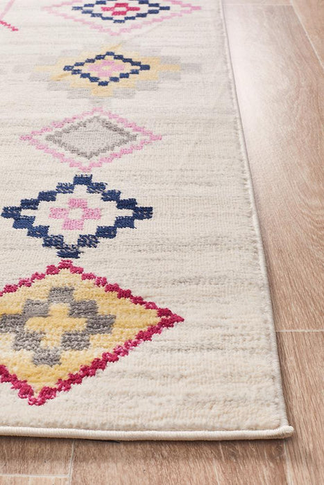 Zile White Bohemian Inspired Vintage Rug, Rugs, Ozark Home 