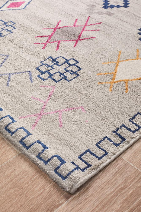 Zile Grey Aztec Symbol Diamond Vintage Rug, Rugs, Ozark Home 